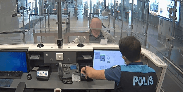 İstanbul Havalimanı'nda yakalanan şüpheli bakın kim çıktı!
