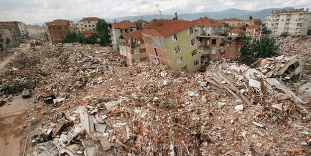 İstanbul için korkutan deprem raporu! Bu 13 ilçede...