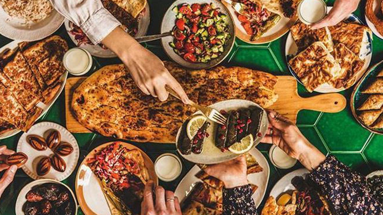 İstanbul imsakiye 2025! İstanbul iftar vakti ve imsak saati: Bugün iftar saat kaçta?