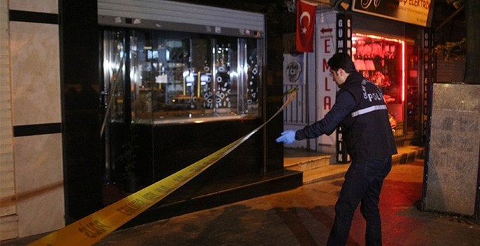 İstanbul Kağıthane'de kuyumcu soygunu