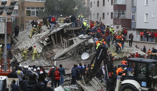İstanbul Kartal'da çöken bina davasında tahliye
