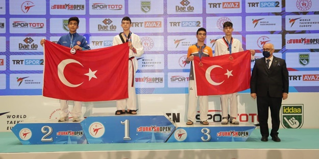 İstanbul Kayaşehir Spor Kulübü'nden Taekwondo’da çifte zafer!