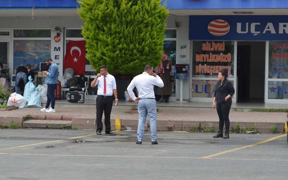 İstanbul kısıtlaması kalktı yolculara yetişemiyorlar 