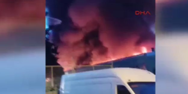 İstanbul- Küçükçekmece'de, fabrikada yangın