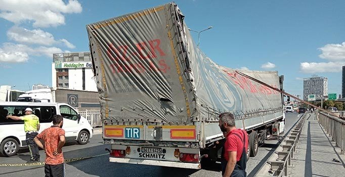 İstanbul Küçükçekmece'de trafik kilit