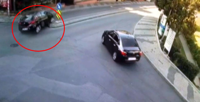 İstanbul Maslak'ta film sahnelerini aratmayan kaza