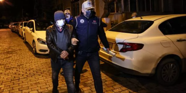 İstanbul merkezli 15 ilde dev FETÖ operasyonu! Çok sayıda gözaltı var