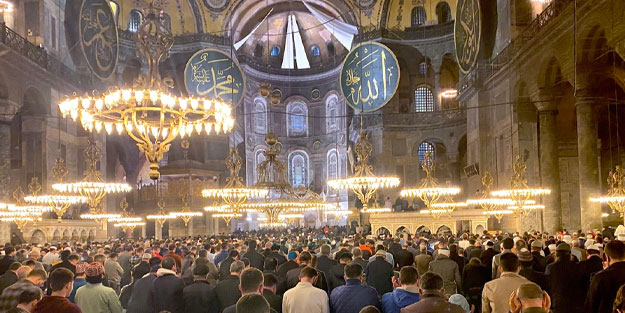İstanbul Ramazan Bayram namazı saat kaçta kılınacak? 2 Mayıs 2022 Diyanet bayram namaz saatleri: