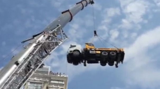 İstanbul Taksim Meydanı'nda ilginç görüntü