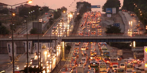 İstanbul trafiği için teknolojik çözüm önerileri