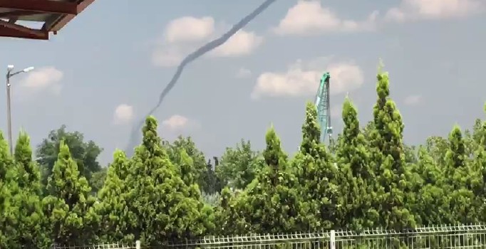 İstanbul Tuzla'da hortum paniği