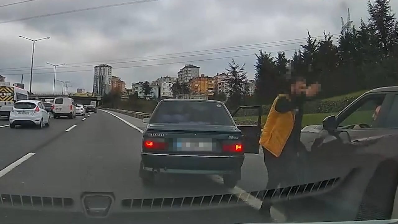 İstanbul – Ümraniye'de aracından inip sürücüye saldıran şüpheliye 360 bin lira ceza