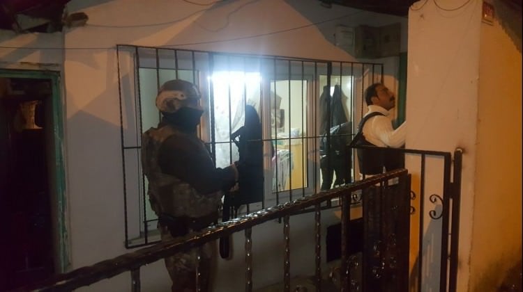 İstanbul Ümraniye'de şafak vakti narkotik operasyonu!