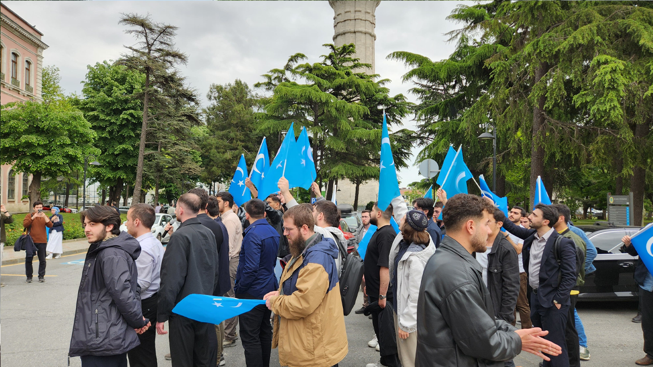 İstanbul Üniversitesi'nden Çin'e sadakat: Doğu Türkistan etkinliği iptal edildi!