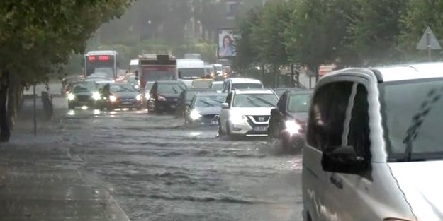 İstanbul Valiliğinden son dakika açıklaması: Yağmur...