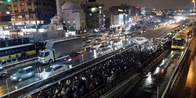 İstanbul Valisi Ali Yerlikaya duyurdu: Saat 13.00'e kadar yasak!