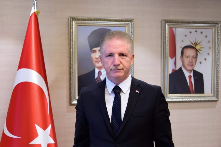 İstanbul Valisi Gül'den "evsizleri 112'ye bildirin" çağrısı