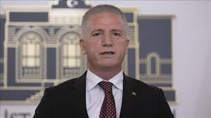 İstanbul Valisi Gül’den kar tatili haberi bekleyen öğrencilere cevap geldi