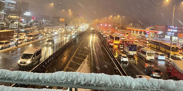 İstanbul Valisi Yerlikaya duyurdu! Yasak yarın sona eriyor