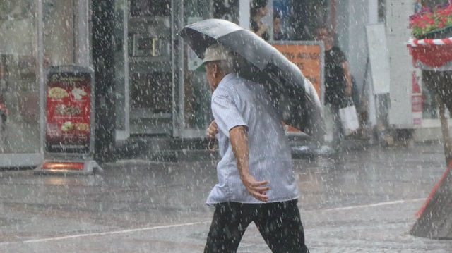 İstanbul ve 10 ile sağanak uyarısı