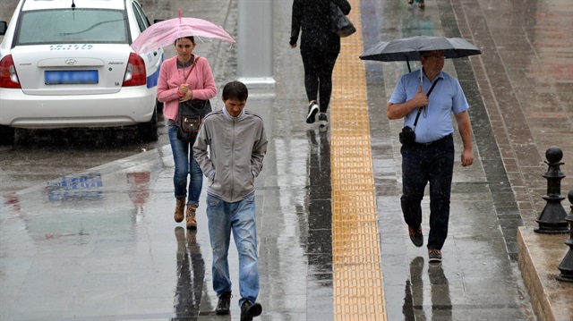 İstanbul ve Ankara'ya sağanak yağmur uyarısı