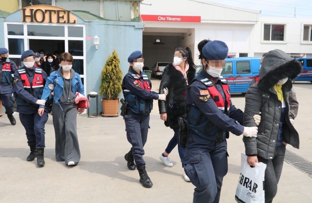 İstanbul ve Kırklareli’de fuhuş operasyonu: 4 ülkeden 7 kadın korumaya alındı 
