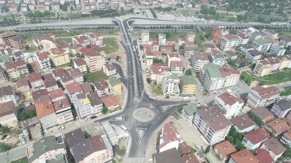 İstanbul ve Kocaeli’yi birleştiren caddede sona yaklaşıldı 