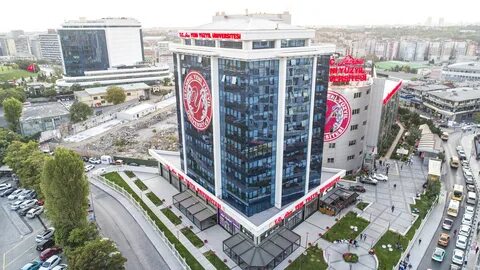 İstanbul Yeni Yüzyıl Üniversitesi öğretim üyeleri alıyor