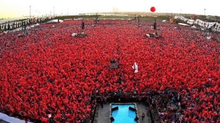 İstanbul Yenikapı'ya akacak!