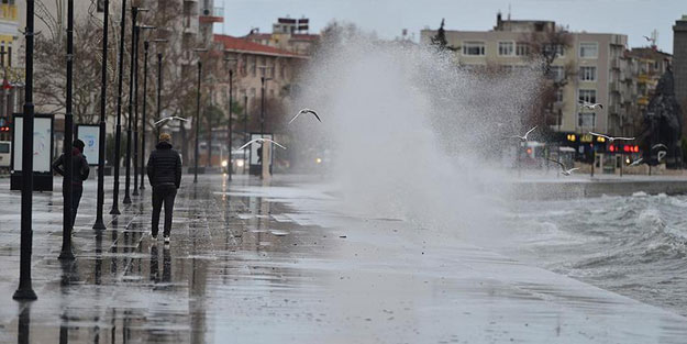 İstanbul'a fırtına geliyor! Meteoroloji uyardı