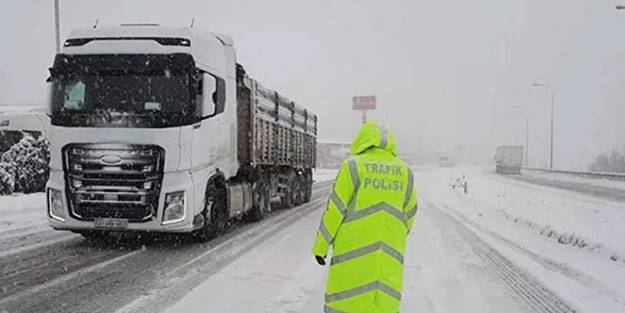 İstanbul’a girişler yasaklandı mı? İstanbul'da araçla trafiğe çıkmak yasak mı?