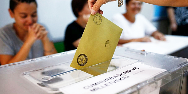 İstanbul'a ilişkin yapılan son seçim anketinin sonucu Türkiye'ye duyuruldu! O parti 2 puan farkla seçimi alıyor