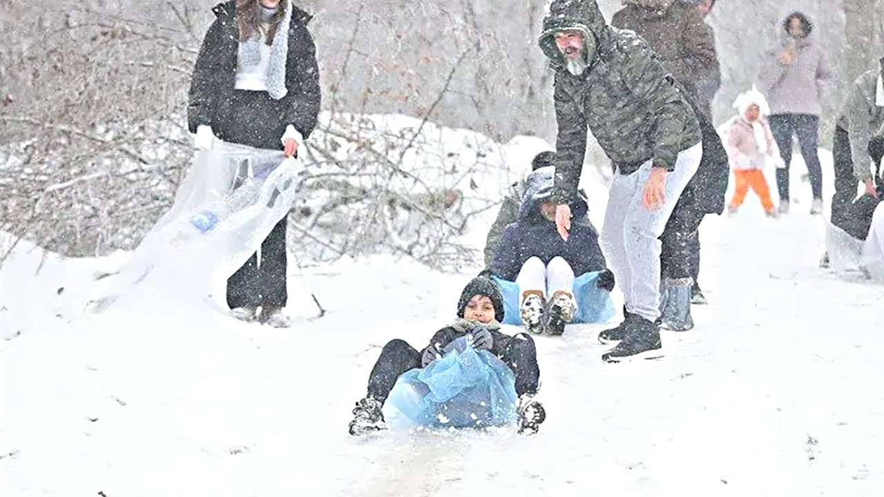 AKOM duyurdu! Uyarılar peş peşe geldi: İstanbul’a lapa lapa kar yağacak!