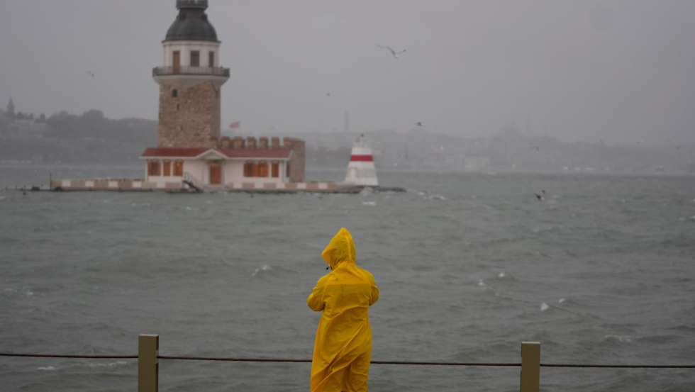 İstanbul’a ‘poyraz’ freni: Akşam saatlerinde fırtına kapıda!