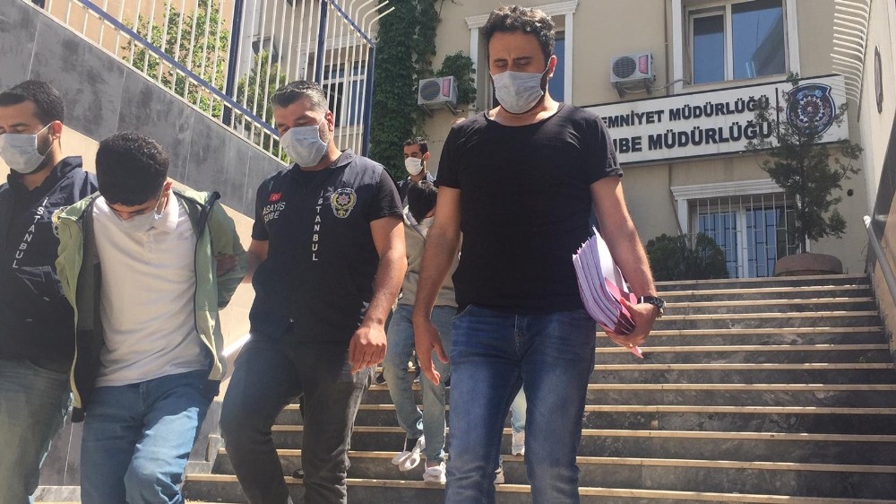 İstanbul’da 200 bin TL’lik hırsızlık yapan zanlılara polisten suçüstü 
