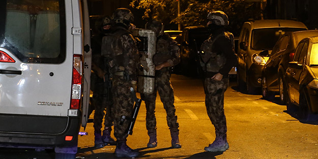 İstanbul'da 35 adrese eş zamanlı operasyon! Çok sayıda gözaltı var