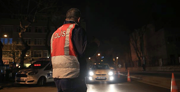 İstanbul’da 5 bin polisin katıldığı helikopter destekli operasyon