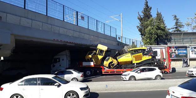İstanbul'da akılalmaz kaza! Trafik durma noktasına geldi
