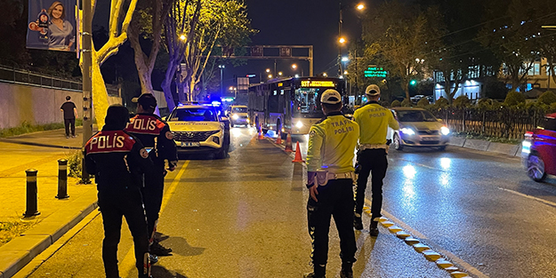 İstanbul'da araçlar didik didik arandı