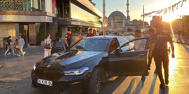 İstanbul'da araçlar didik didik arandı