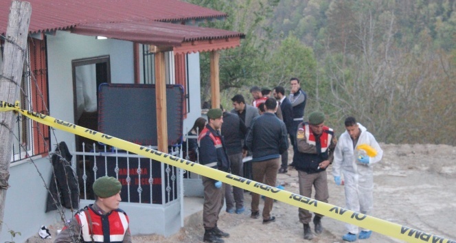 İstanbul’da baba-oğul öldürülmüş olarak bulundu