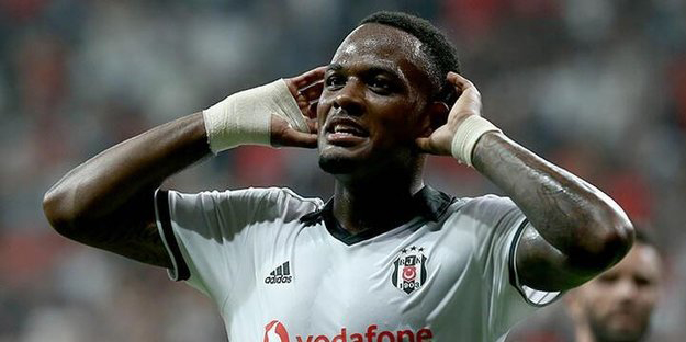 İstanbul'da başka Larin, Kanada'da başka Larin!