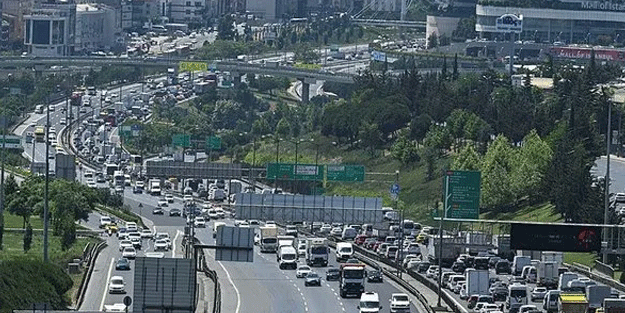 İstanbul'da bayram trafiği başladı