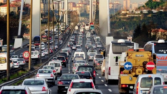 İstanbul'da bazı yollar trafiğe kapatılıyor