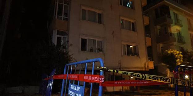 İstanbul'da bir binanın kolonları çatladı