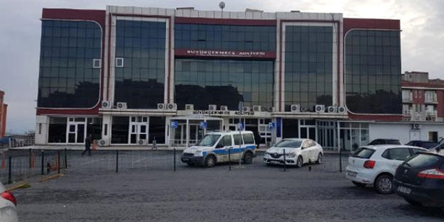 İstanbul'da bomba alarmı! Adliye binası boşaltıldı
