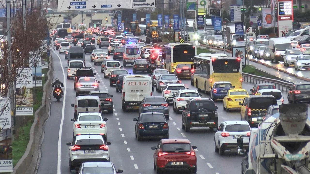 İstanbul'da bu yollar trafiğe kapatılacak!