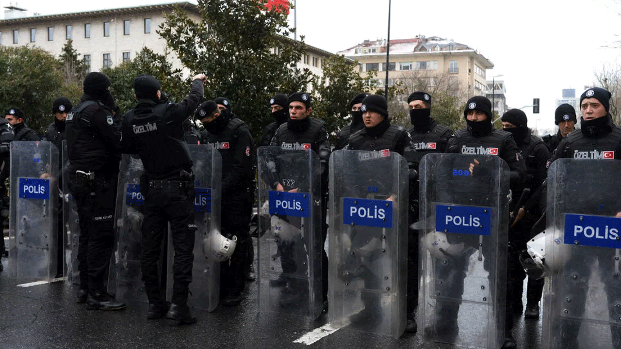 İstanbul'da büyük operasyon: 89 gözaltı!