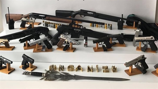 İstanbul'da çete operasyonu: 27 gözaltı