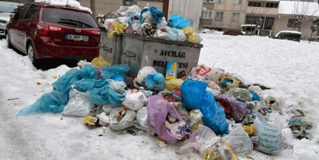 İstanbul'da çöpler toplanamadı! Vatandaşlar tepki gösterdi